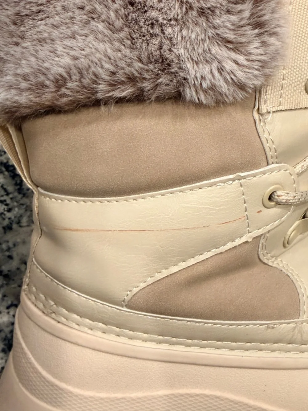 LOCFIR Beige Faux Fur Lace Up Winter Snow Boots Size 8